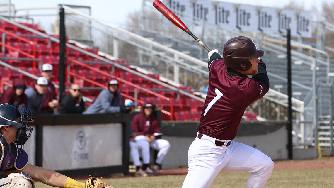 Mside concludes season-opening GPAC series victory