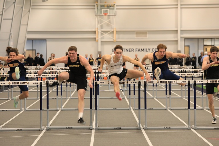 Thumbnail photo for the Men's Indoor Track SDSU Classic gallery