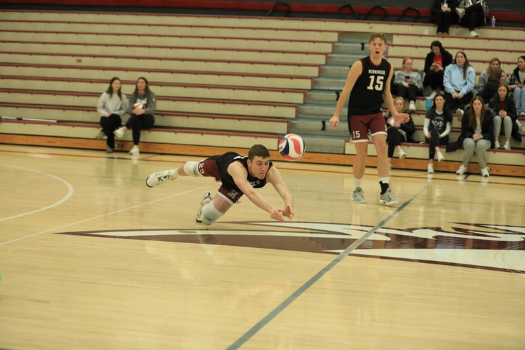 Thumbnail photo for the Men's Volleyball Alumni Game gallery